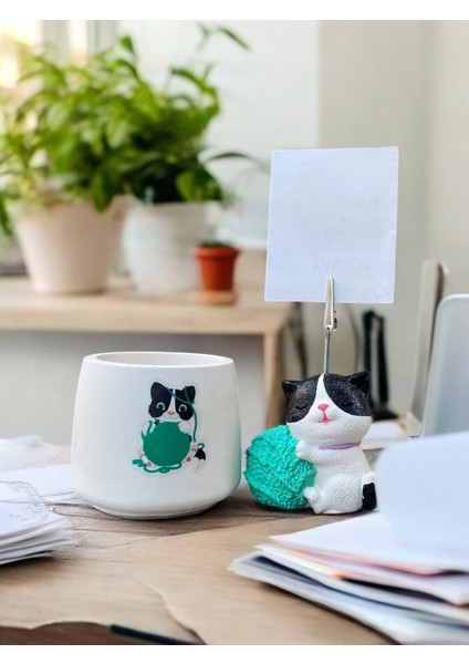 Turkuaz Yumaklı Kedi Fotoğraf - Not Tutuculu Obje Saksı Seti Hediyelik Ofis Seti fırsatları