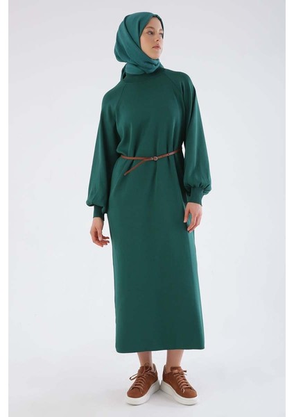 Zümrüt-Kemerli Ince Triko Elbise