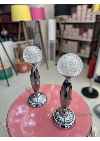 Krom Renk LED Aydınlatmalı Masa Lambası modelleri
