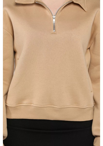 Dik Yaka Yarım Fermuarlı Şardonlu Kadın Sweatshirt