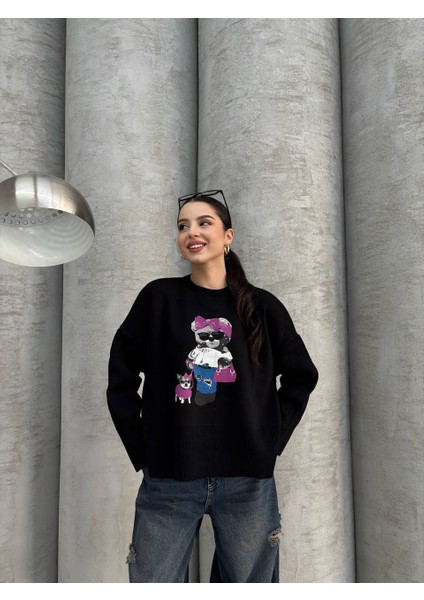 Ayıcık Işlemeli Siyah Oversize Kazak