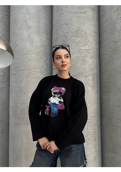 Ayıcık Işlemeli Siyah Oversize Kazak