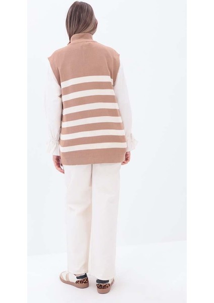 Bisküvi-Ekru-Çizgili Fermuarlı Triko Süveter fırsatları