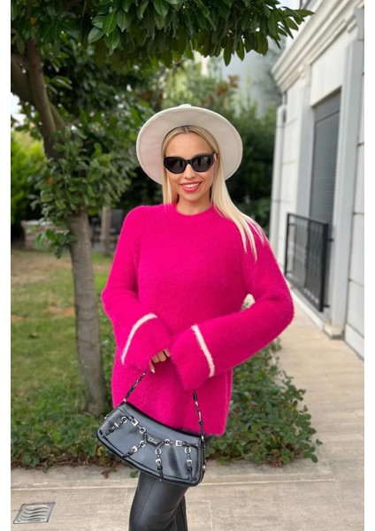 Yumuşak Dokulu Bisiklet Yaka Kazak – Kolu Çizgili modelleri