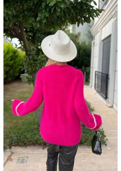 Yumuşak Dokulu Bisiklet Yaka Kazak – Kolu Çizgili fırsatları