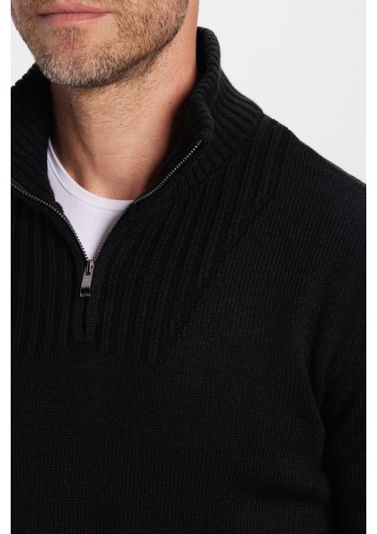 Slim Fit Dar Kesim Dik Yaka Fermuarlı Erkek Kazak fırsatları