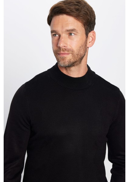 Slim Fit Dar Kesim Yarım Balıkçı Yaka Tüylenmeyen Yumuşak Dokulu Siyah Erkek Kazak modelleri