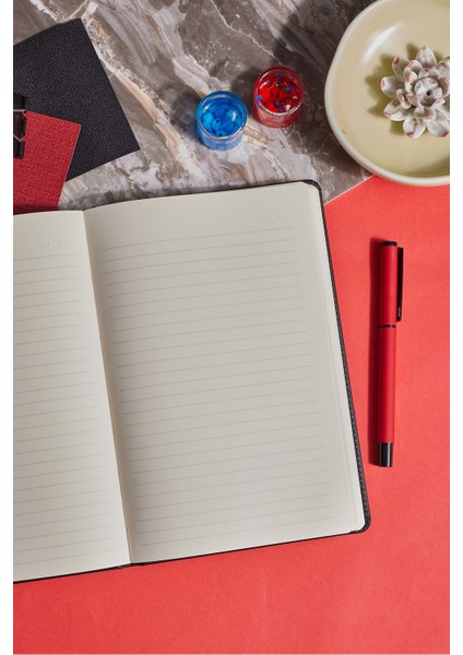 Siyah Kanguru Cepli Kumaş Kişiye Özel Çizgili Düz Defter modelleri