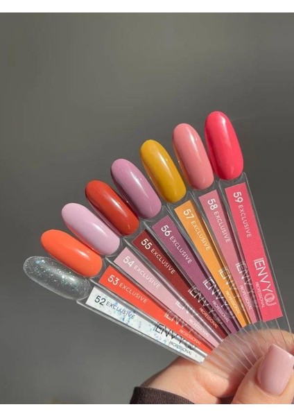 Kalıcı Oje Exclusive Seri Pastel Açık Lila 10GR NO:054 modelleri