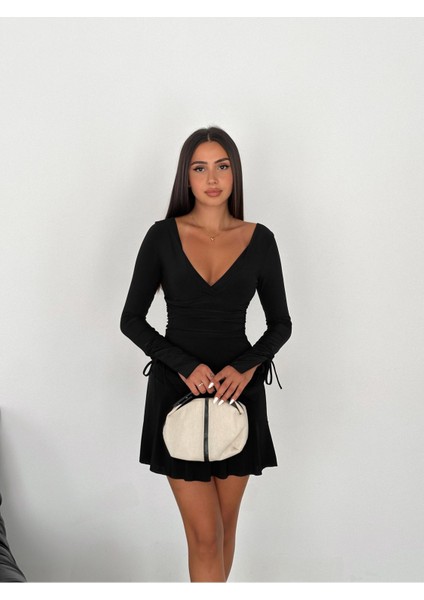 Gizemli Allure V Yaka Mini Elbise