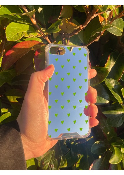 Apple iPhone 8 Uyumlu Aynalı Yeşil Kalp Desenli Darbe Kamera Korumalı Silikon Telefon Kılıfı