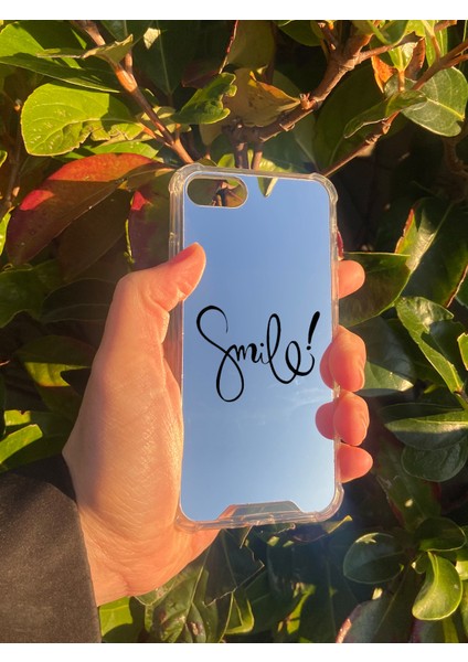 Apple iPhone Se 2022 Uyumlu Aynalı Smile Desenli Darbe Kamera Korumalı Silikon Telefon Kılıfı
