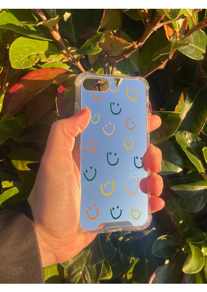 Apple iPhone 8 Uyumlu Aynalı Gülücük Desenli Darbe Kamera Korumalı Silikon Telefon Kılıfı