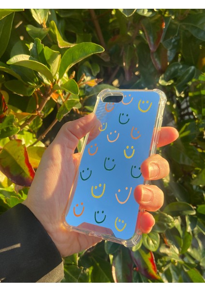 Apple iPhone 8 Uyumlu Aynalı Gülücük Desenli Darbe Kamera Korumalı Silikon Telefon Kılıfı