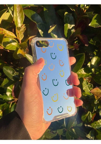 Apple iPhone 8 Uyumlu Aynalı Gülücük Desenli Darbe Kamera Korumalı Silikon Telefon Kılıfı
