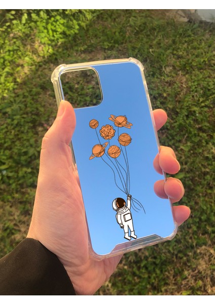 Apple iPhone 11 Pro Uyumlu Aynalı Astronot Desenli Darbe Kamera Korumalı Silikon Telefon Kılıfı modelleri