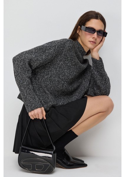 Yarım Balıkçı Yaka Triko Crop Top