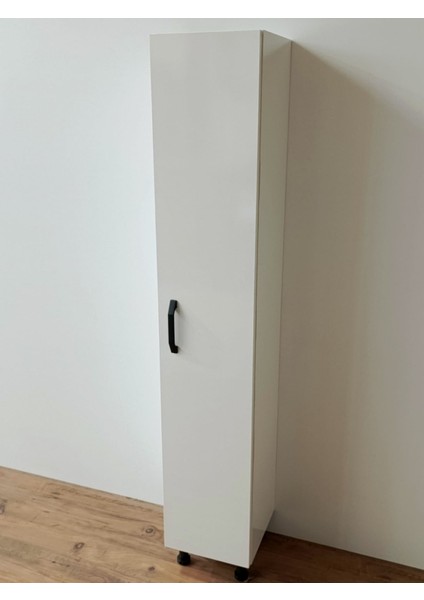 Banyo Boy Dolabı Beyaz raflı
