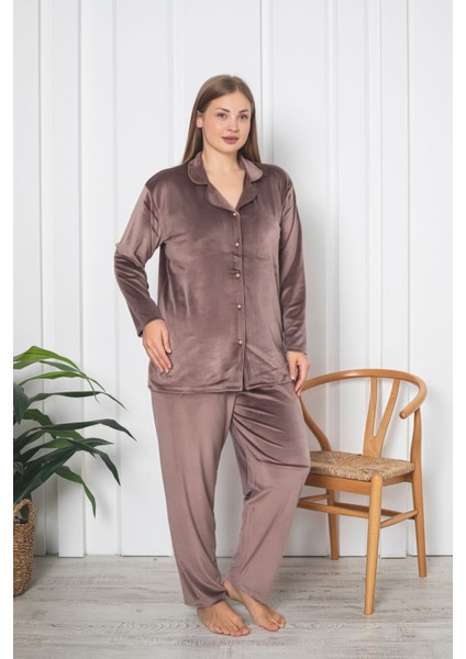 Büyük Beden Boydan Düğmeli Kadife Takım