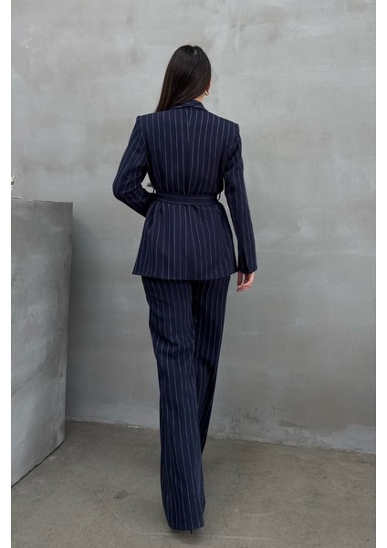Kadın Çizgili Kuşaklı Blazer Ceket Pantolon Takım indirimleri