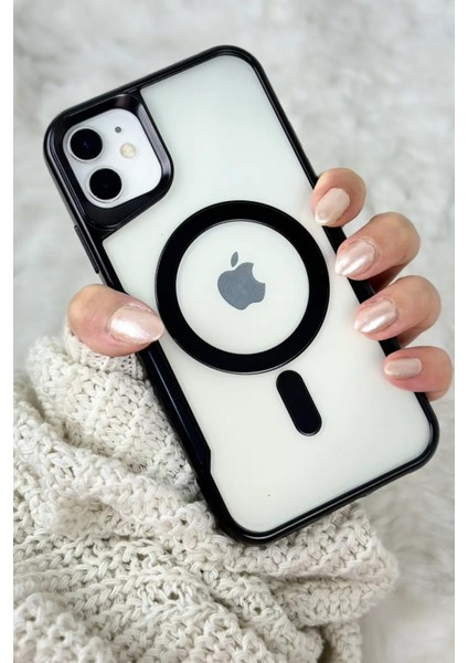 Lüx Kenar Detaylı Magsafe iPhone 11 Kılıf
