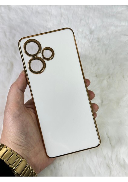 Gold Kenarlı Silikon Hot 30 Kılıf