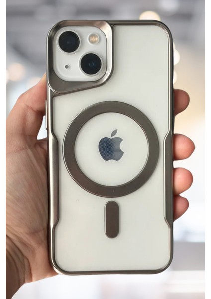 Lüx Kenar Detaylı Magsafe iPhone 11 Kılıf