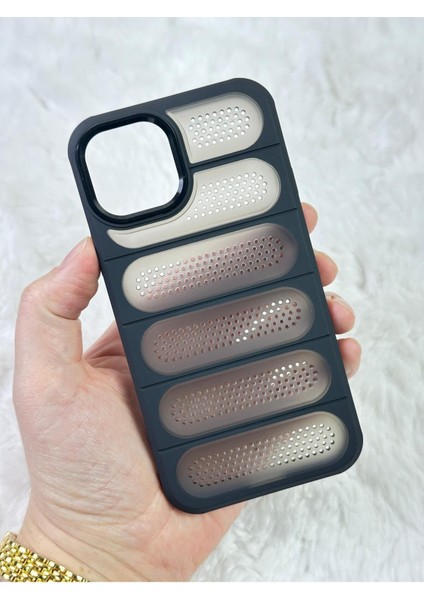 Havalandırma Delikli Metal Detaylı iPhone 15 Pro Max Kılıf