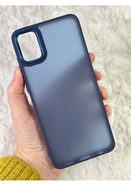 Buzlu Kamera Çıkıntılı Silikon A05 S Kılıf
