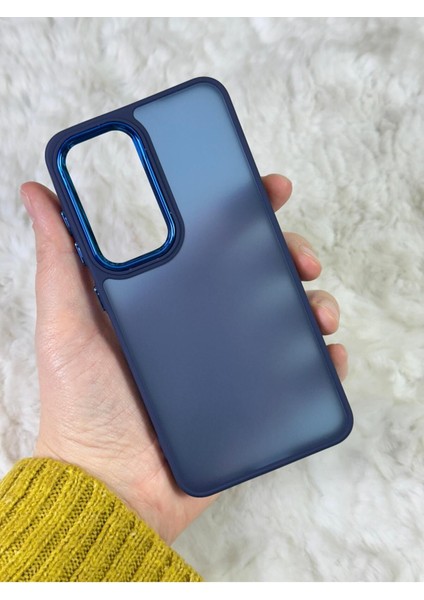 Buzlu Kamera Çıkıntılı Silikon S24 Kılıf