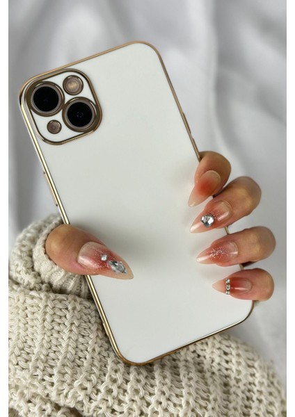 Gold Kenarlı Silikon iPhone 13 Kılıf