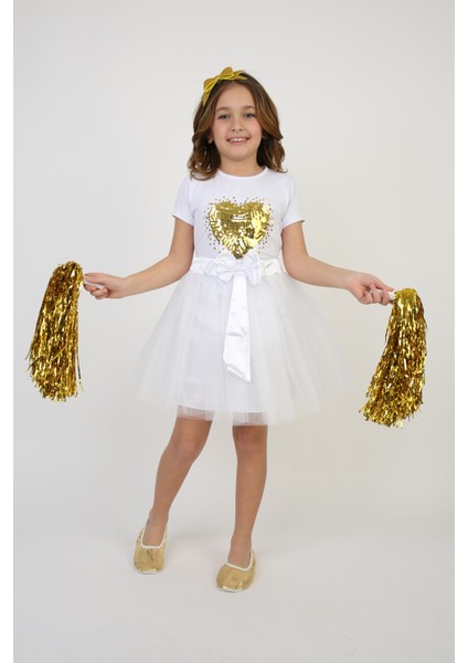 Kız Çocuk Altın Sarısı Pullu Kalp Detaylı Tişört Beyaz Etek Takım 23 Nisan 29 Ekim Gösteri Kıyafeti