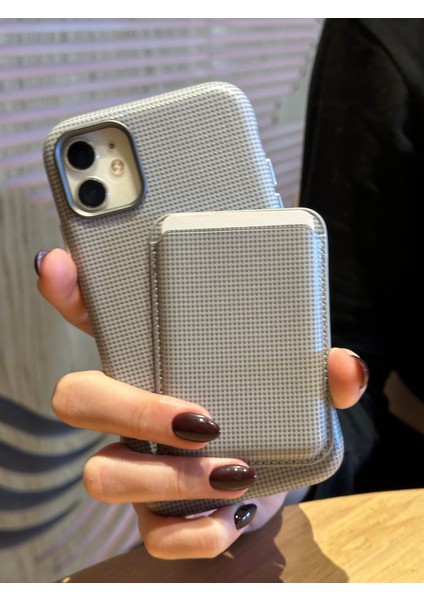 iPhone 11 Uyumlu Lüks Desenli Gri Deri Cüzdanlı Magsafe Özellikli Kılıf