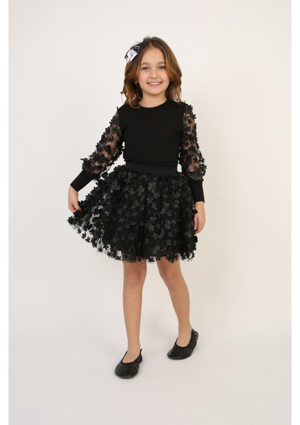 Kız Çocuk Siyah Çiçek Desenli Tişört Etek Takım 23 Nisan 29 Ekim Gösteri Kıyafeti