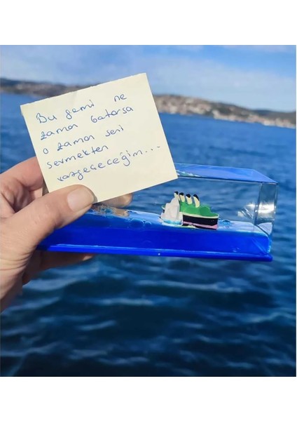 Batmayan Gemi - Titanic ve Buz Dağı Aşk Gemisi Sevgililer Günü