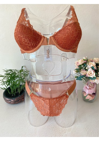 Fairy V Detaylı Dantelli Sütyen Takımı