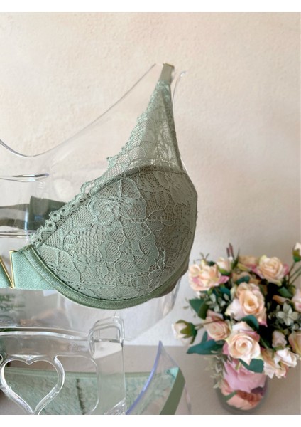 Fairy V Detaylı Dantelli Sütyen Takımı fiyatları