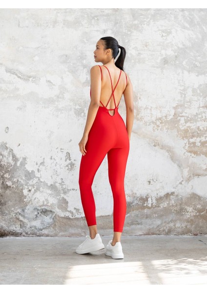 Kırmızı Ip Askılı Spor Tayt Tulum modelleri