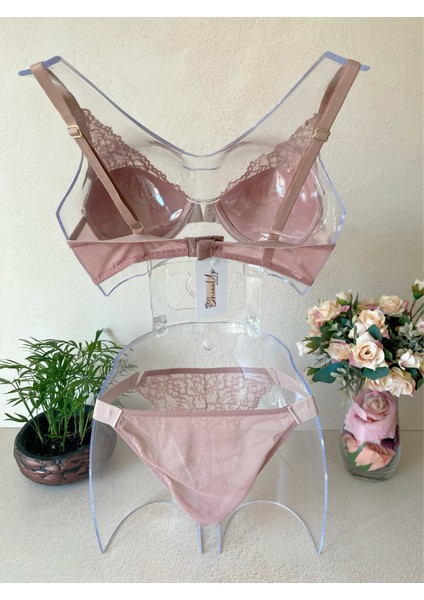 Fairy V Detaylı Dantelli Sütyen Takımı fırsatları