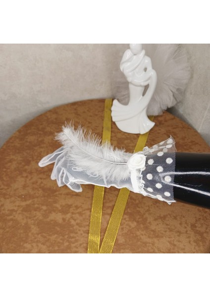 Beyaz Tüylü Gelin Eldiveni
