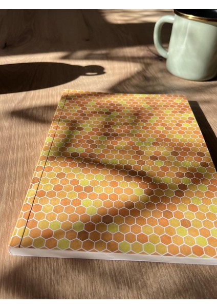 Tanıtım Amerikan Ciltli, A5 Çizgisiz Defter, 64 Yaprak, 90 Gr. Ivory Kağıt, 6 Farklı Kapak Tasarımı, Ofis Için Ideal, Planlayıcı (Bal Peteği Kapak Tasarımı)
