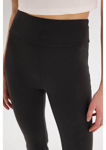 Fit Flare Fit Sporcu İnce Eşofman Altı İspanyol Paça Standart Boy Basic Düz B3988AX25SP