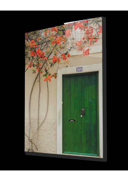 - Çiçekler ve Yeşil Ahşap Kapı Görselli Cam Tablo fiyatları