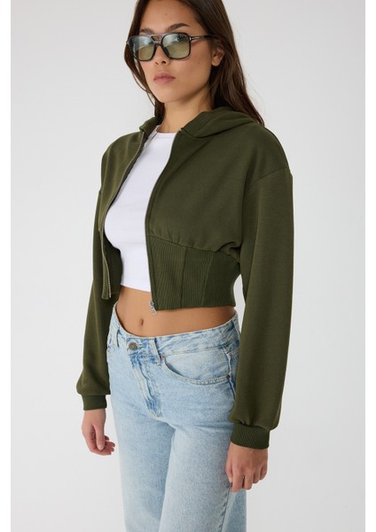 Fermuarlı Kapüşonlu Sweatshirt
