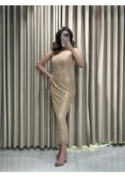 Kristal Işlemeli Midi Boy Slikon Askılı Abiye Elbise HT5902