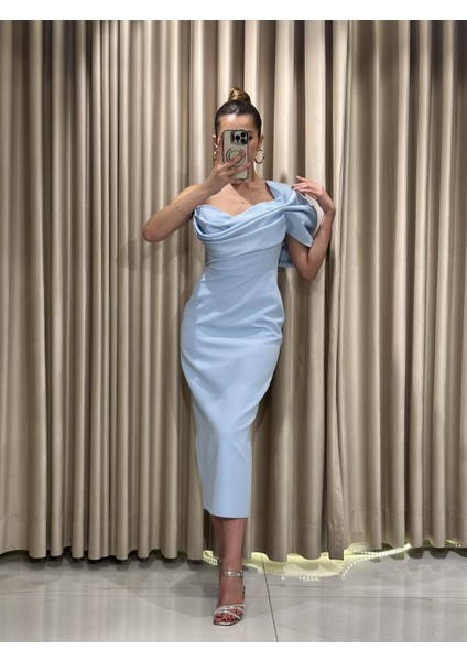 Tek Kol Detaylı Önü Drapeli Midi Balık Abiye Elbise HT8419