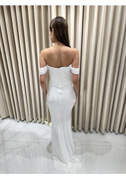 Beyaz Pul Payetli Önü Yırtmaçlı Önü Drapeli Uzun Abiye Elbise GS7490 indirimleri