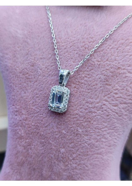 925 Ayar Gümüş Baget Taşlı Kadın Kolye fiyatları