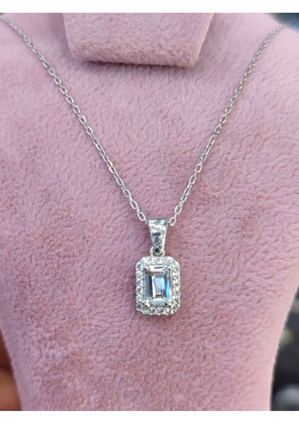 925 Ayar Gümüş Baget Taşlı Kadın Kolye indirimleri