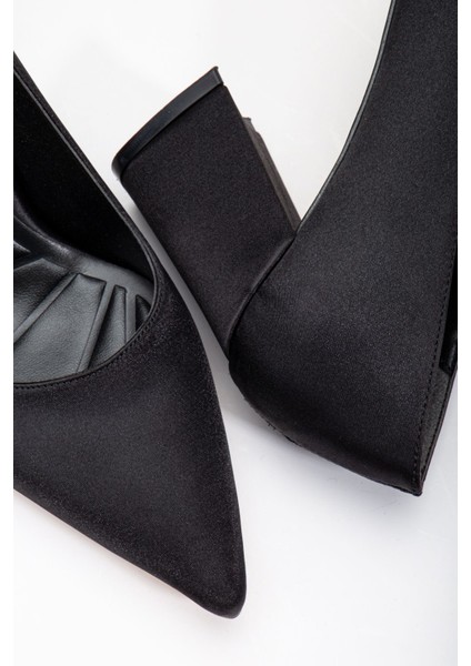 Paul Siyah Saten Sivri Burunlu Detaylı Topuklu Ayakkabı modelleri